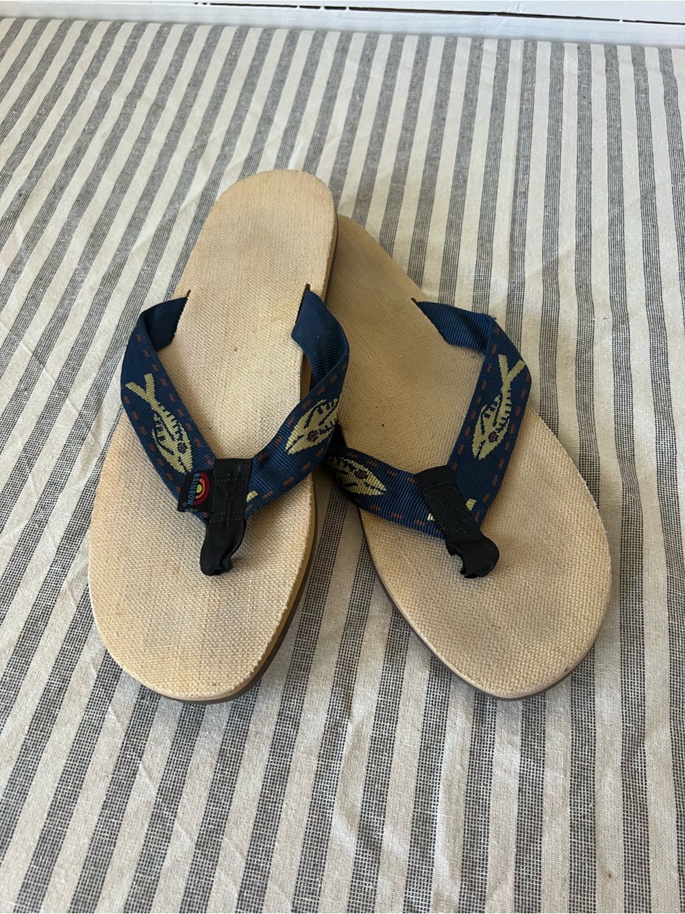 Rainbow Flip Flop Sandals Single Layer Hemp with a Nylon Fish Pattern Strap Blue